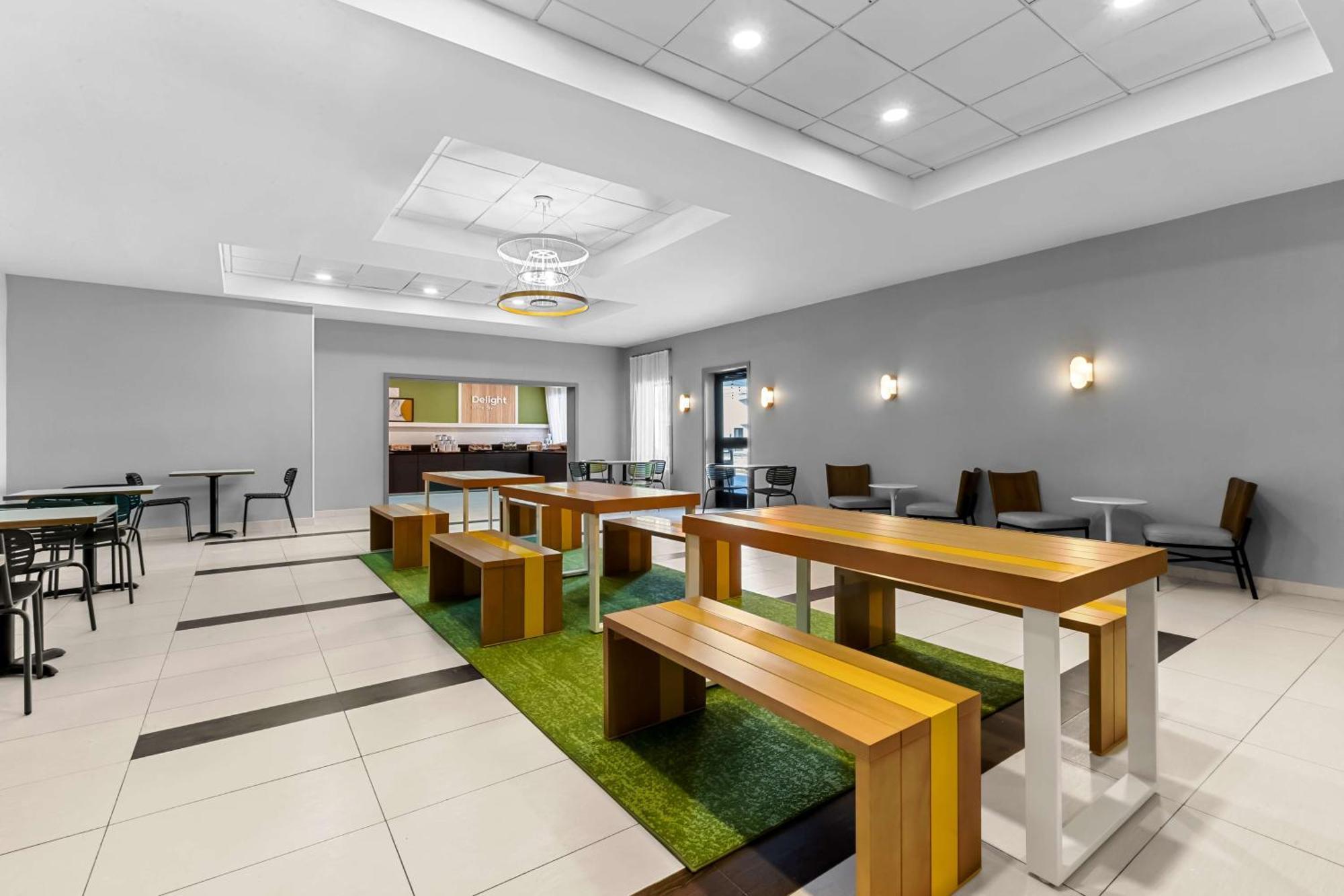 Hotel Spark By Hilton Philadelphia Bensalem
