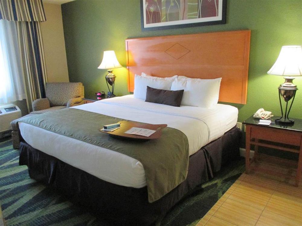 Spark By Hilton Philadelphia Hotel Bensalem