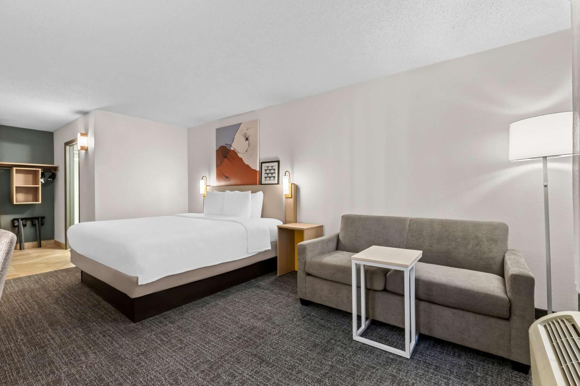 Spark By Hilton Philadelphia Hotel